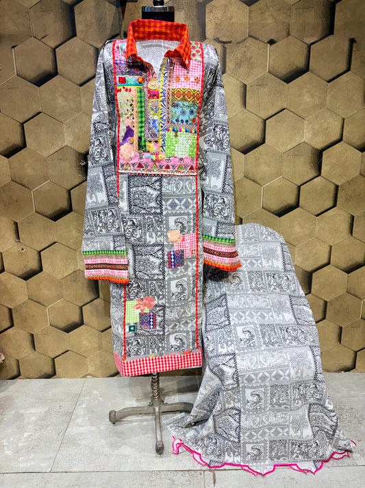 Premium pure cotton Coord set in a timeless black & white Kalamkari print.