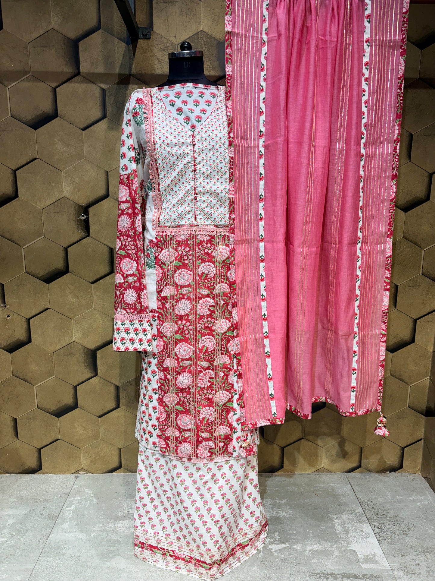 Masterpiece of Handcrafted Elegance in Pure Cotton