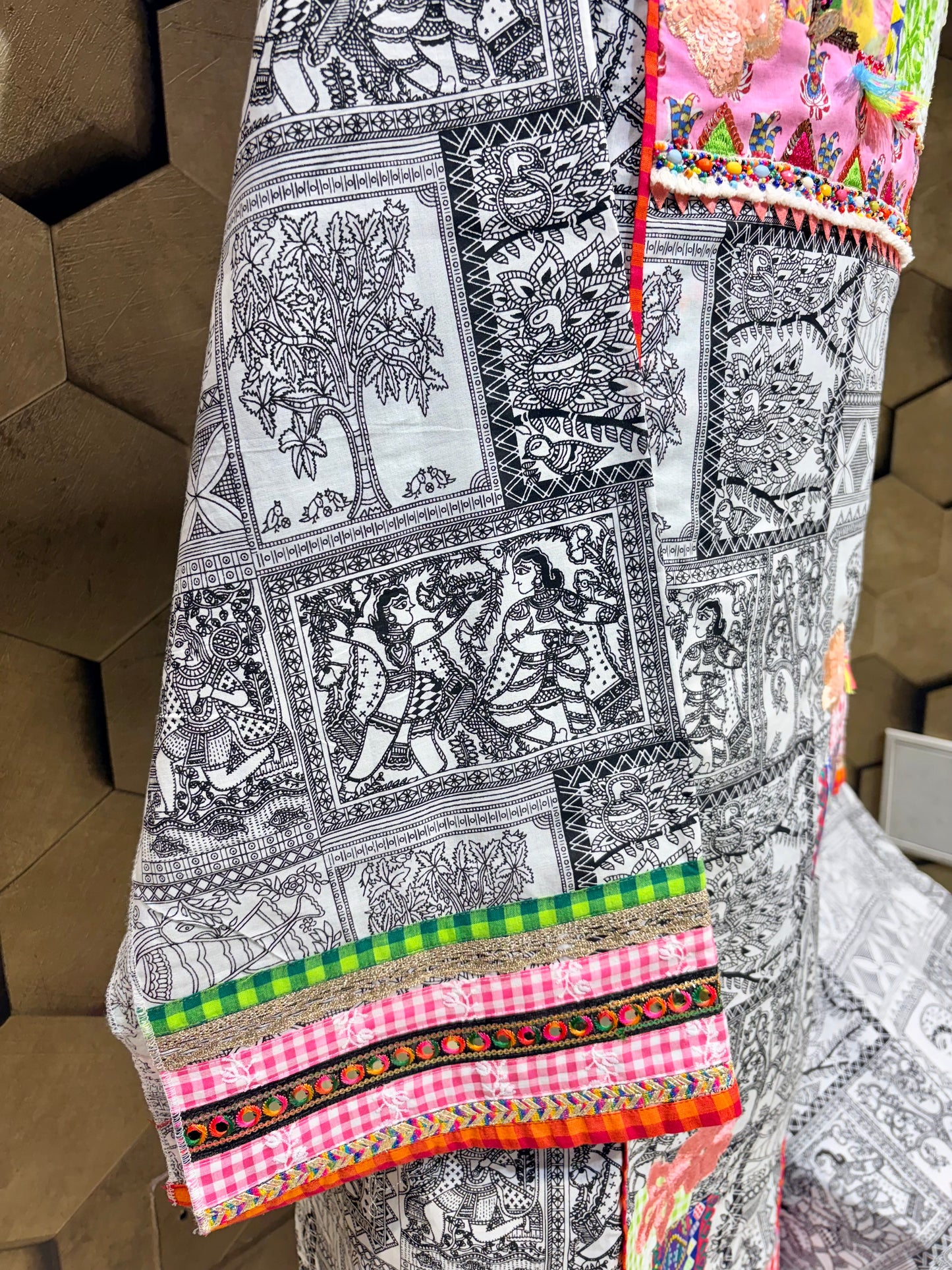 Premium pure cotton Coord set in a timeless black & white Kalamkari print.