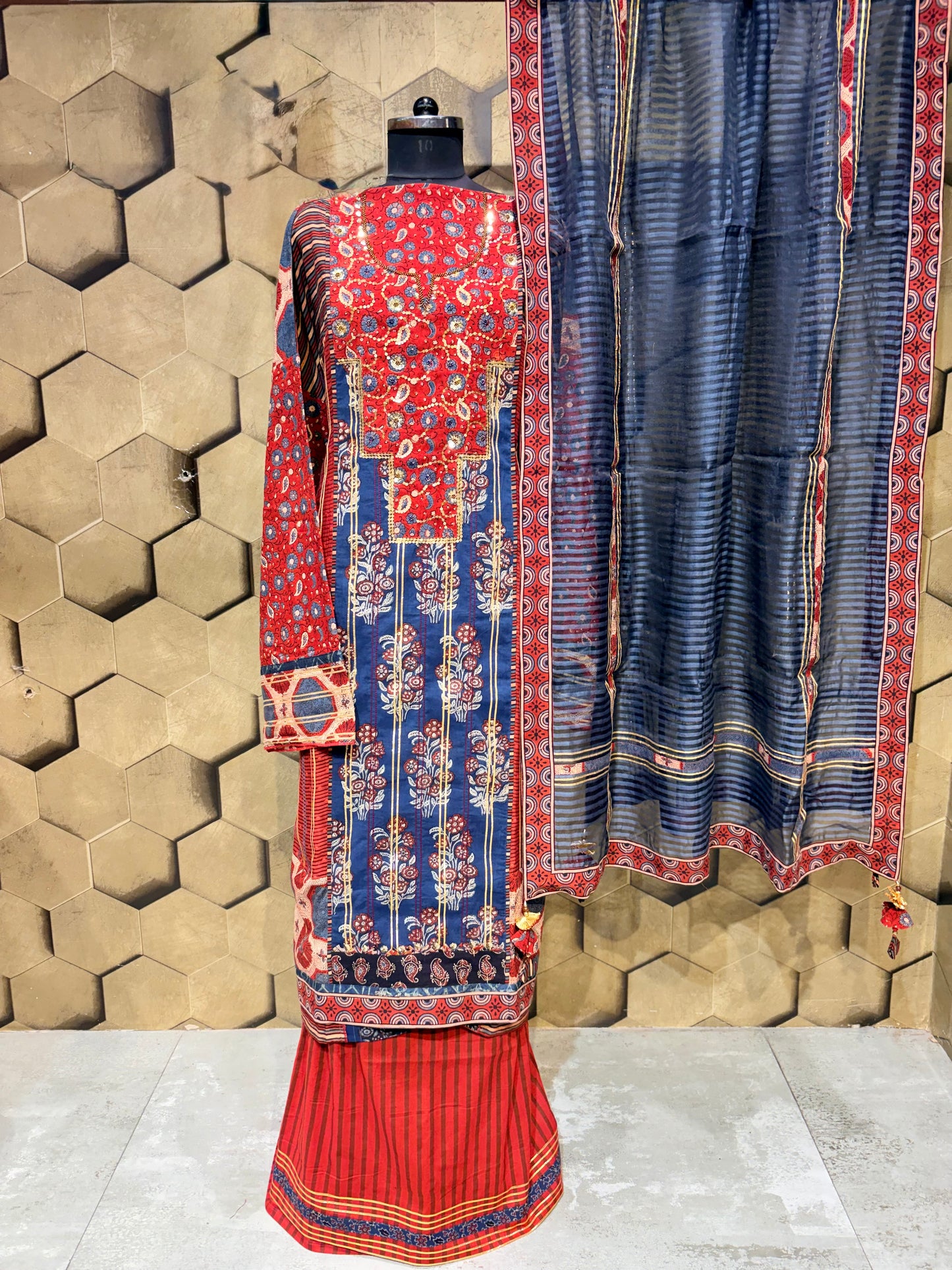 A timeless handcrafted masterpiece in Pure Cotton and Mul Chanderi