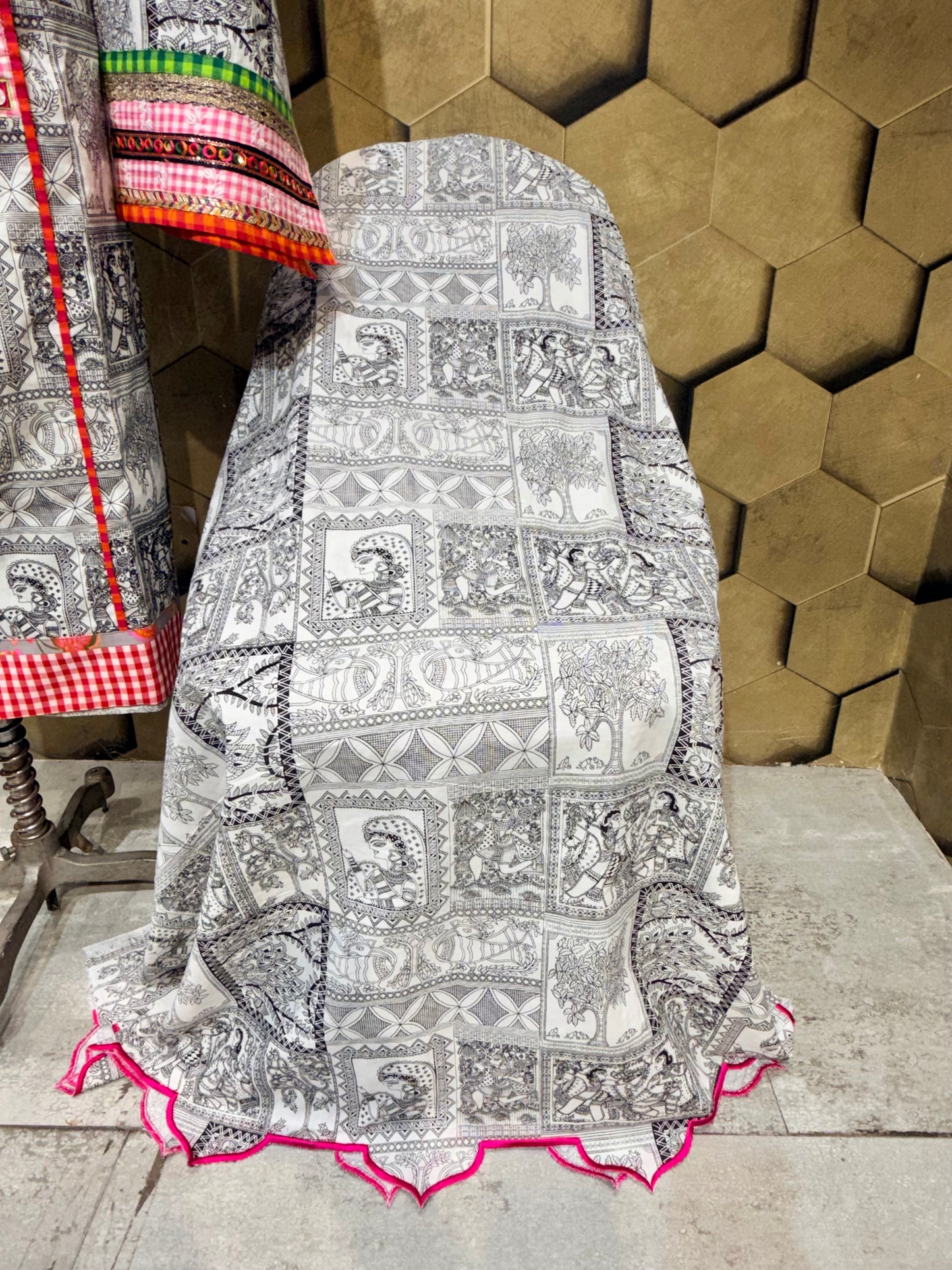 Premium pure cotton Coord set in a timeless black & white Kalamkari print.