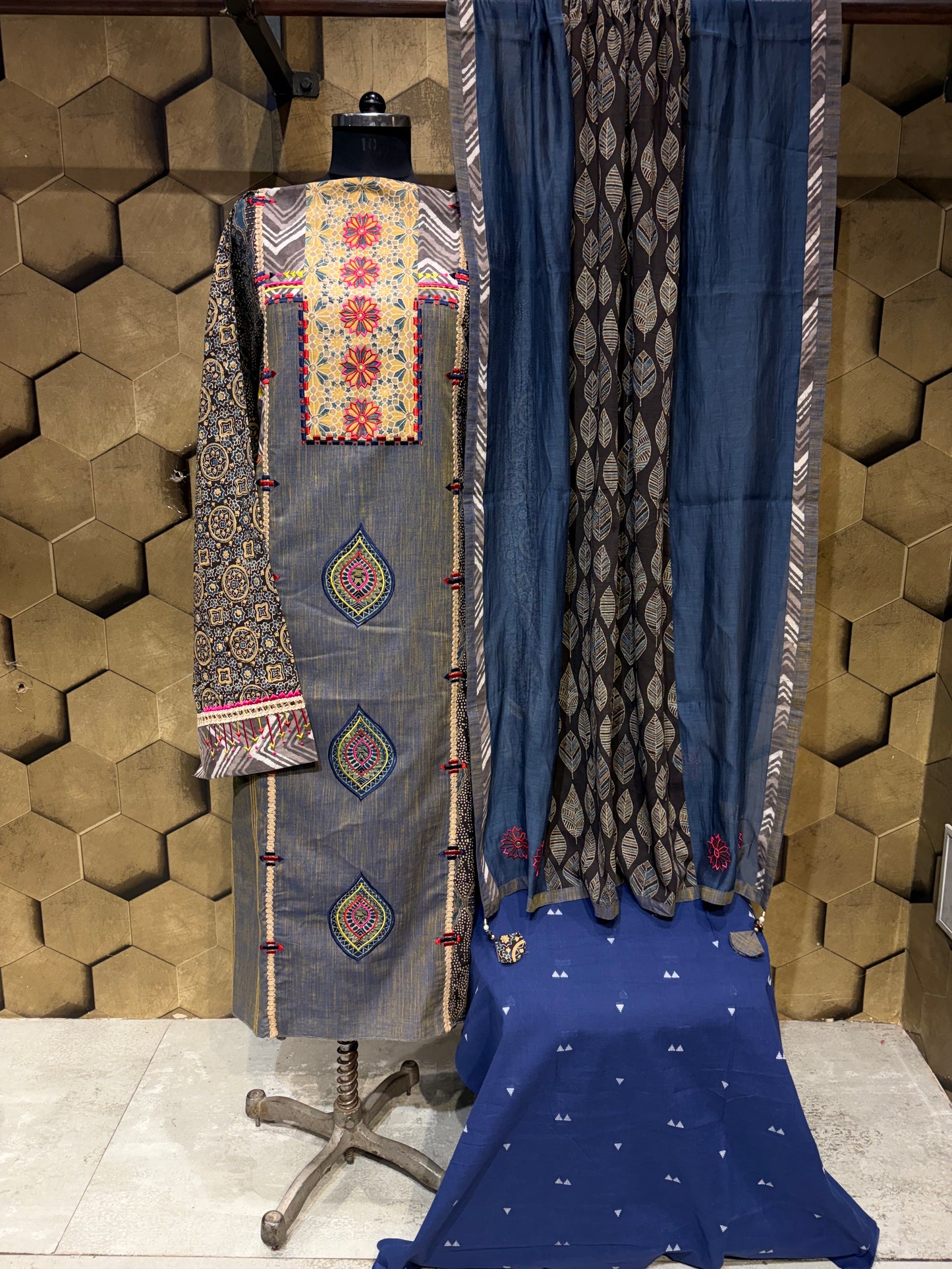 Mangalgiri Cotton Elegance with Ajrakh Artistry