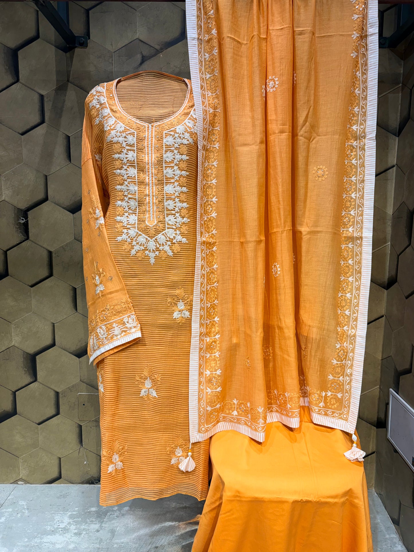 Elegant Mul Chanderi outfit with Thread embroidery