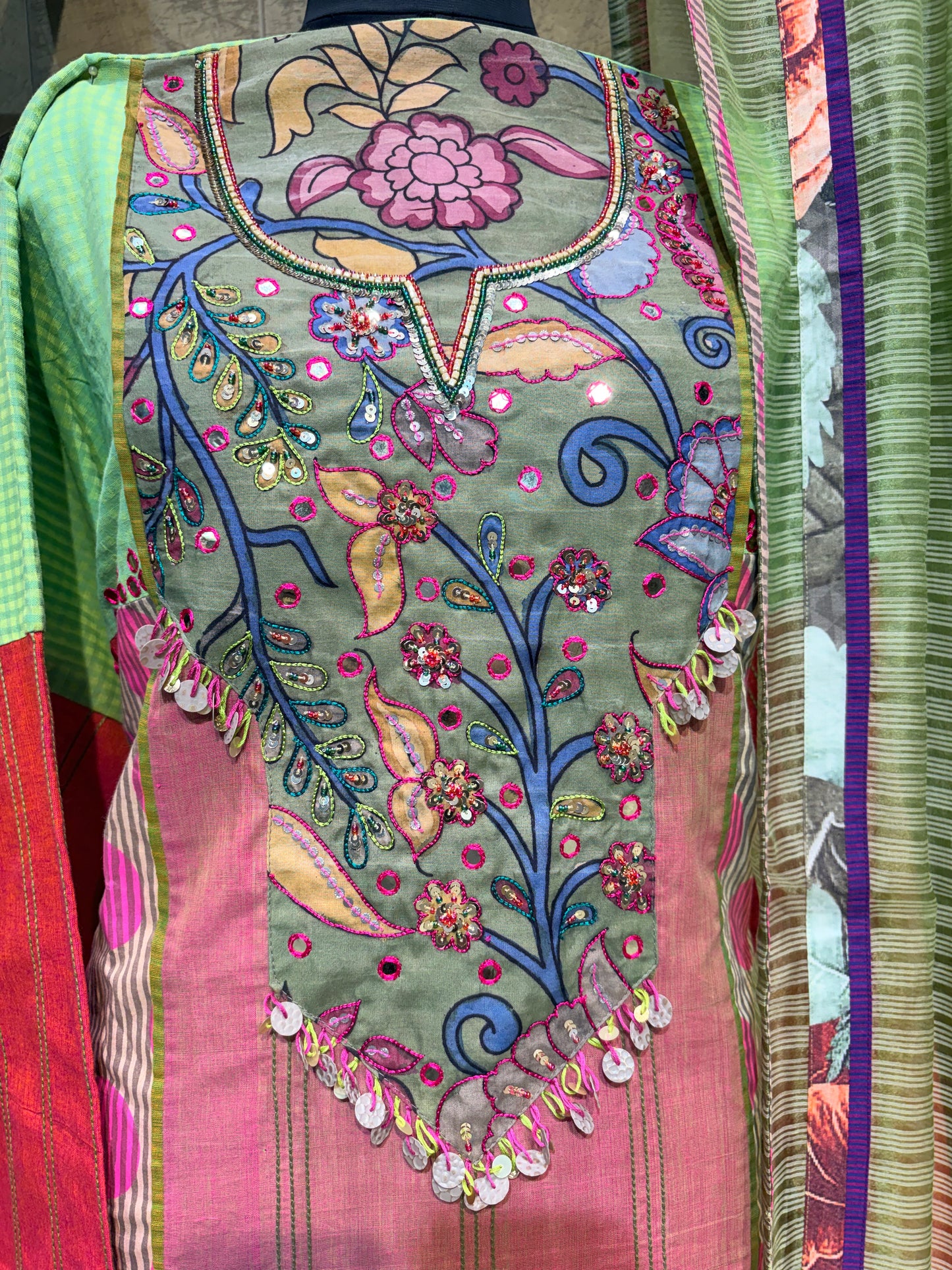 Pure Mangalagiri Cotton & Hand-Painted Kalamkari Suit Set