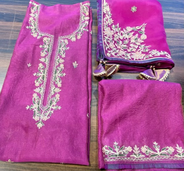 Elegant and classy Dori embroidery outfit