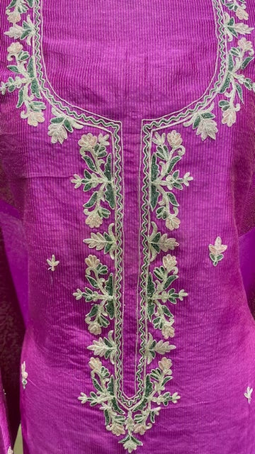 Elegant and classy Dori embroidery outfit