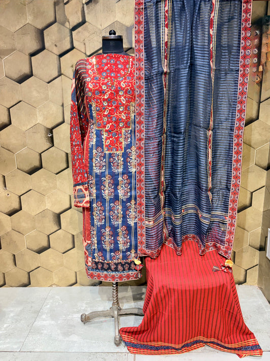A timeless handcrafted masterpiece in Pure Cotton and Mul Chanderi
