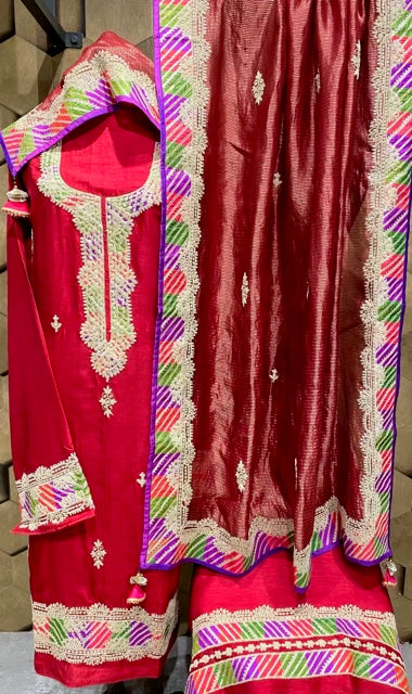 Vegan silk with zari dupatta