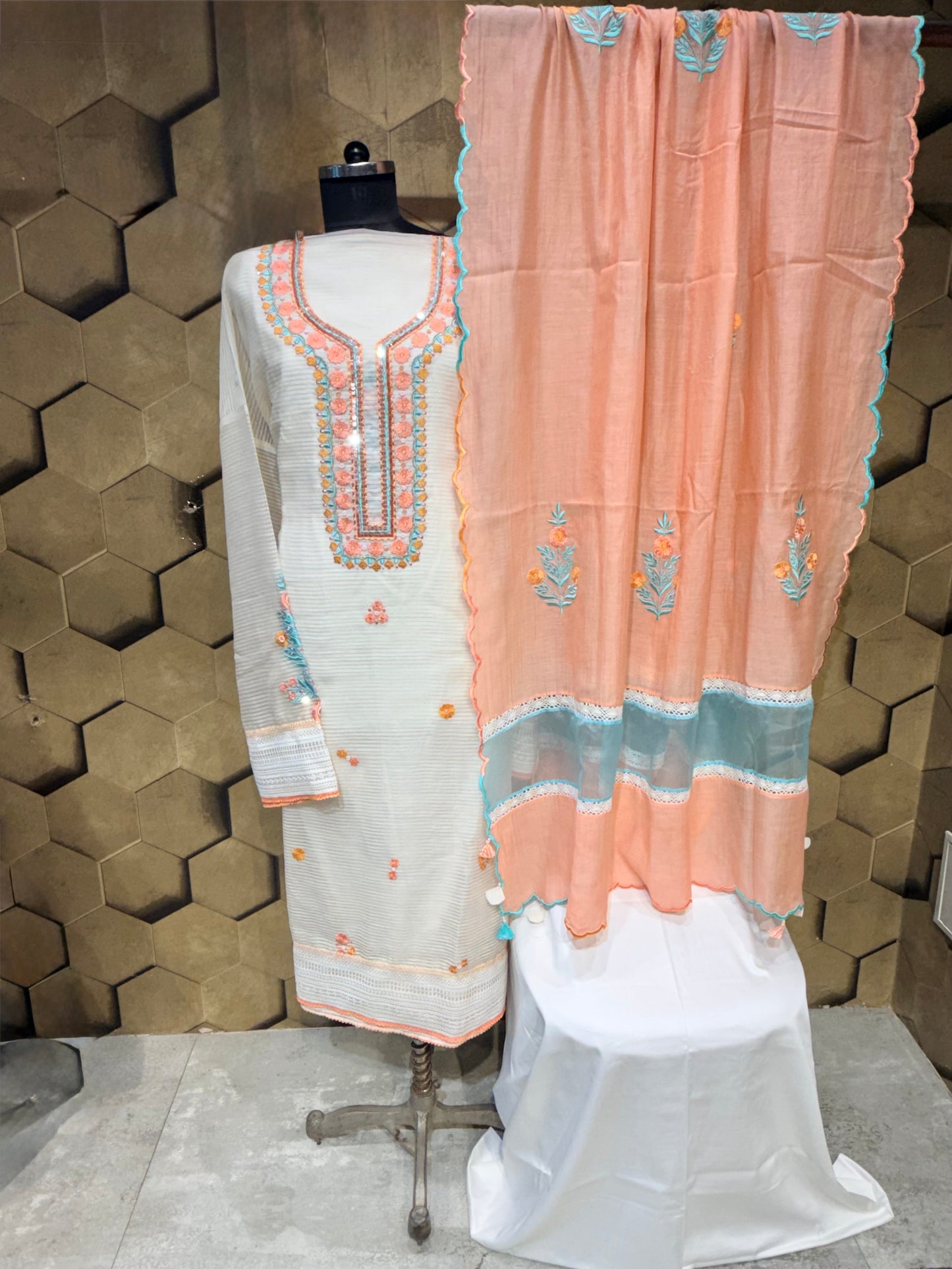 Elegant Mul Chanderi in a timeless off-white shade