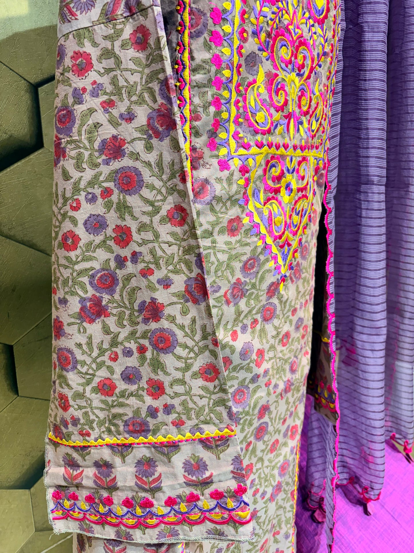 Pure Mangalgiri Cotton Handcrafted Suit Set