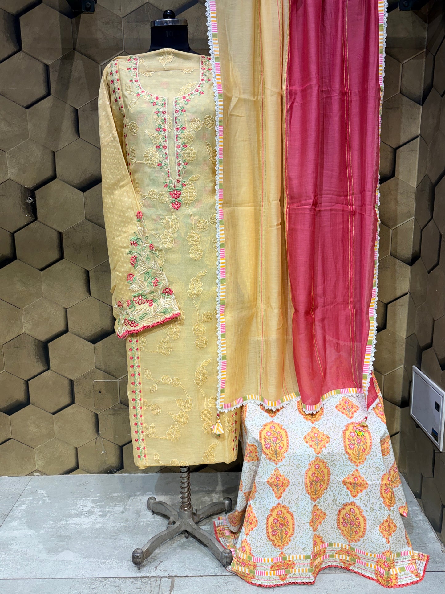 Mul Chanderi Weave Suit Set
