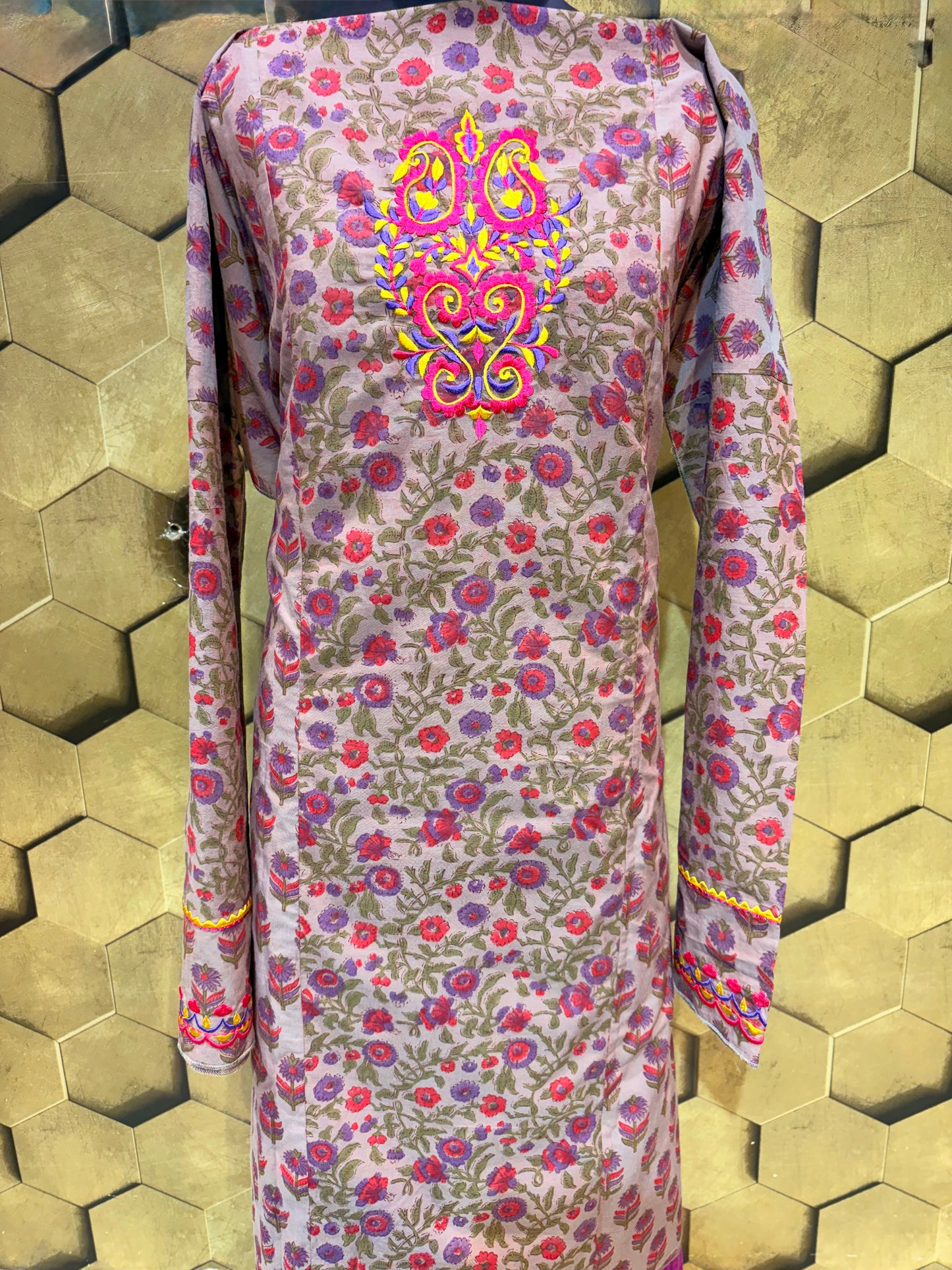 Pure Mangalgiri Cotton Handcrafted Suit Set