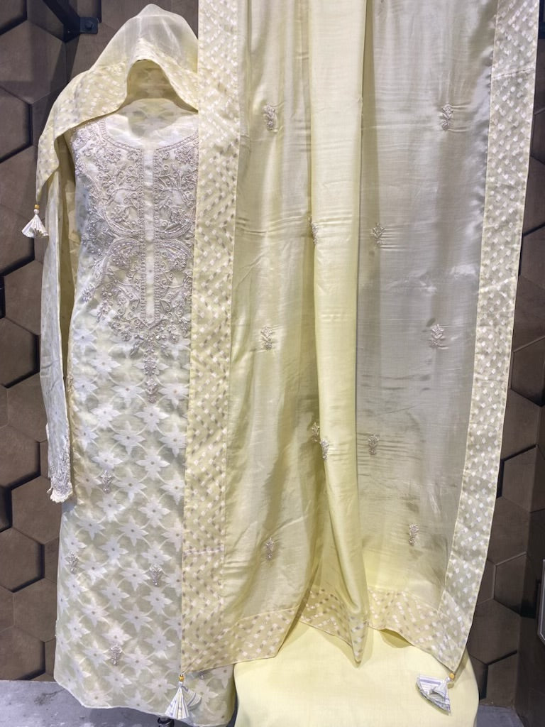 Elegant chanderi outfit