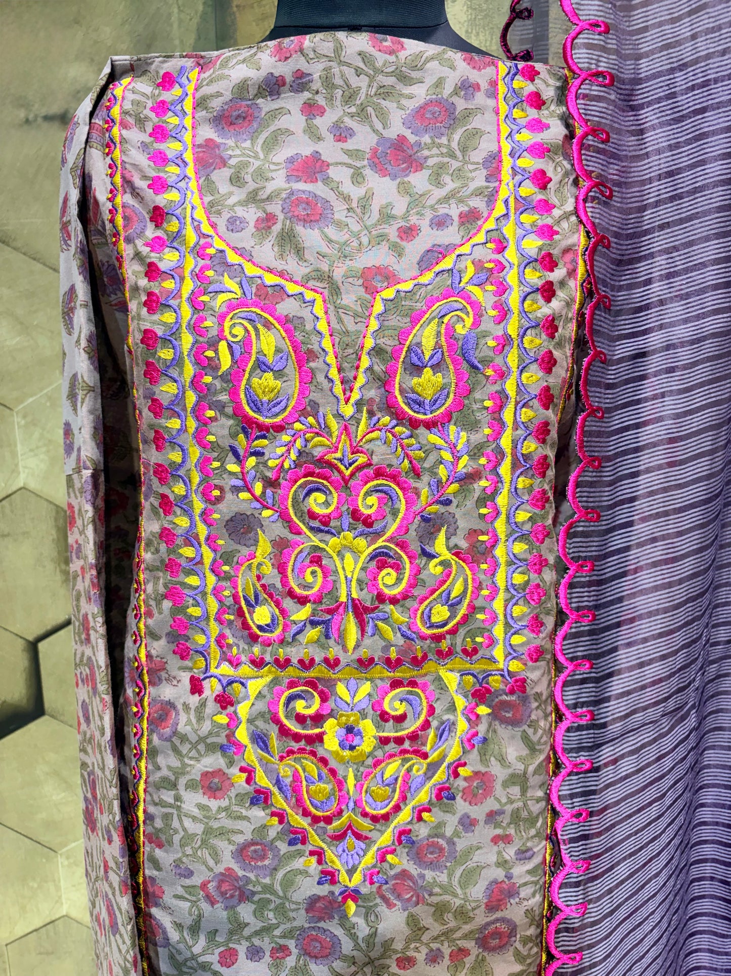 Pure Mangalgiri Cotton Handcrafted Suit Set